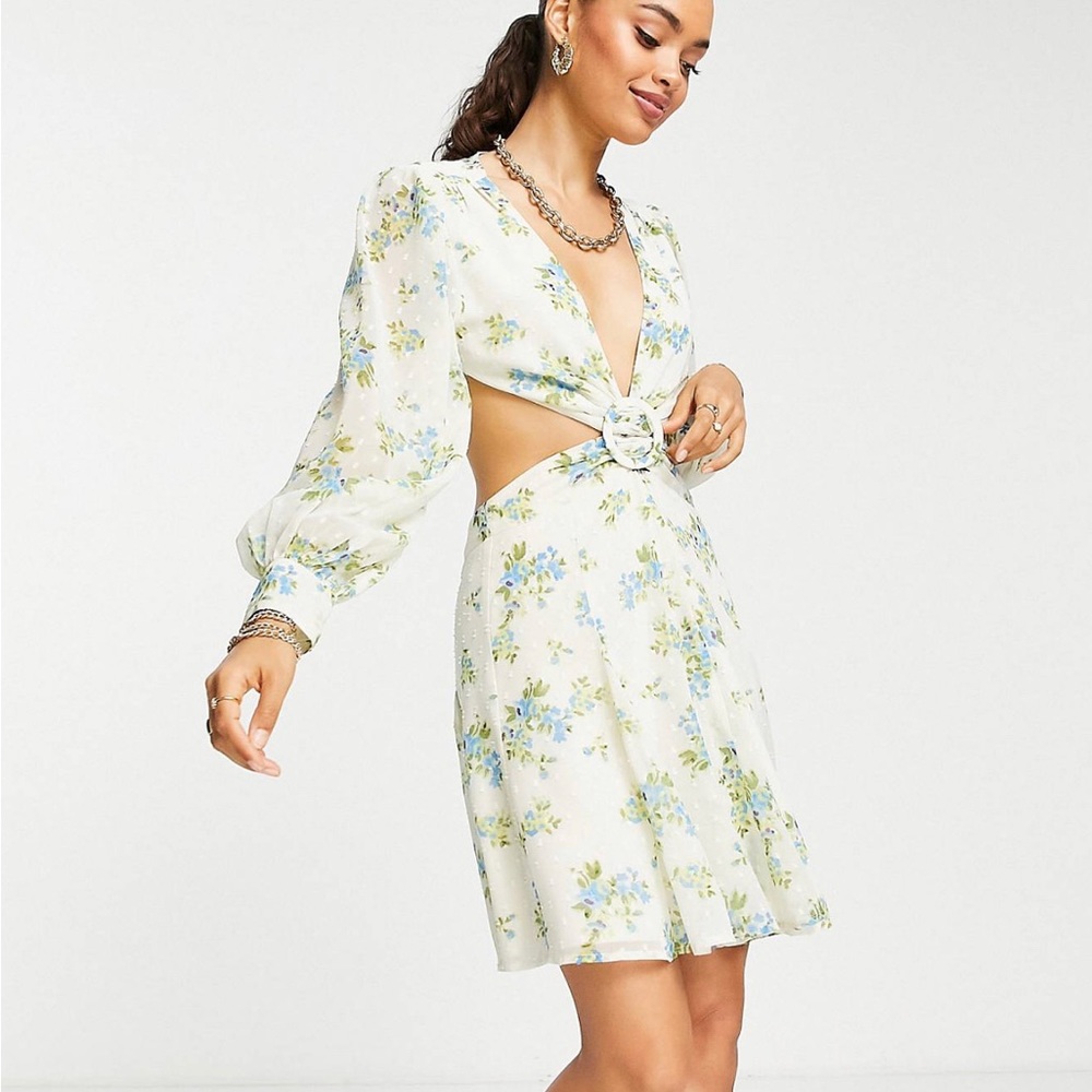 NWT Cut Out Floral Dress